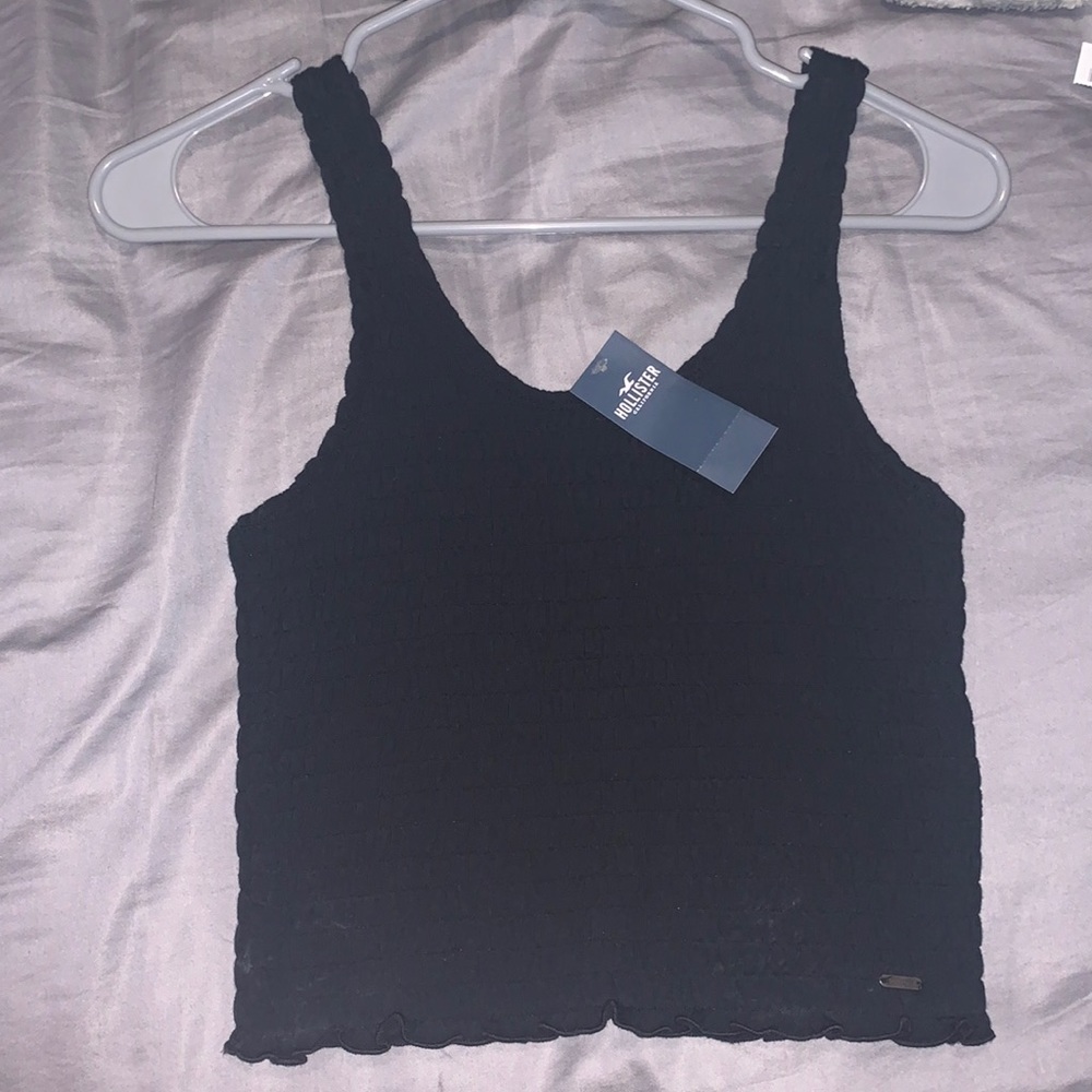 black hollister smocked tank top
